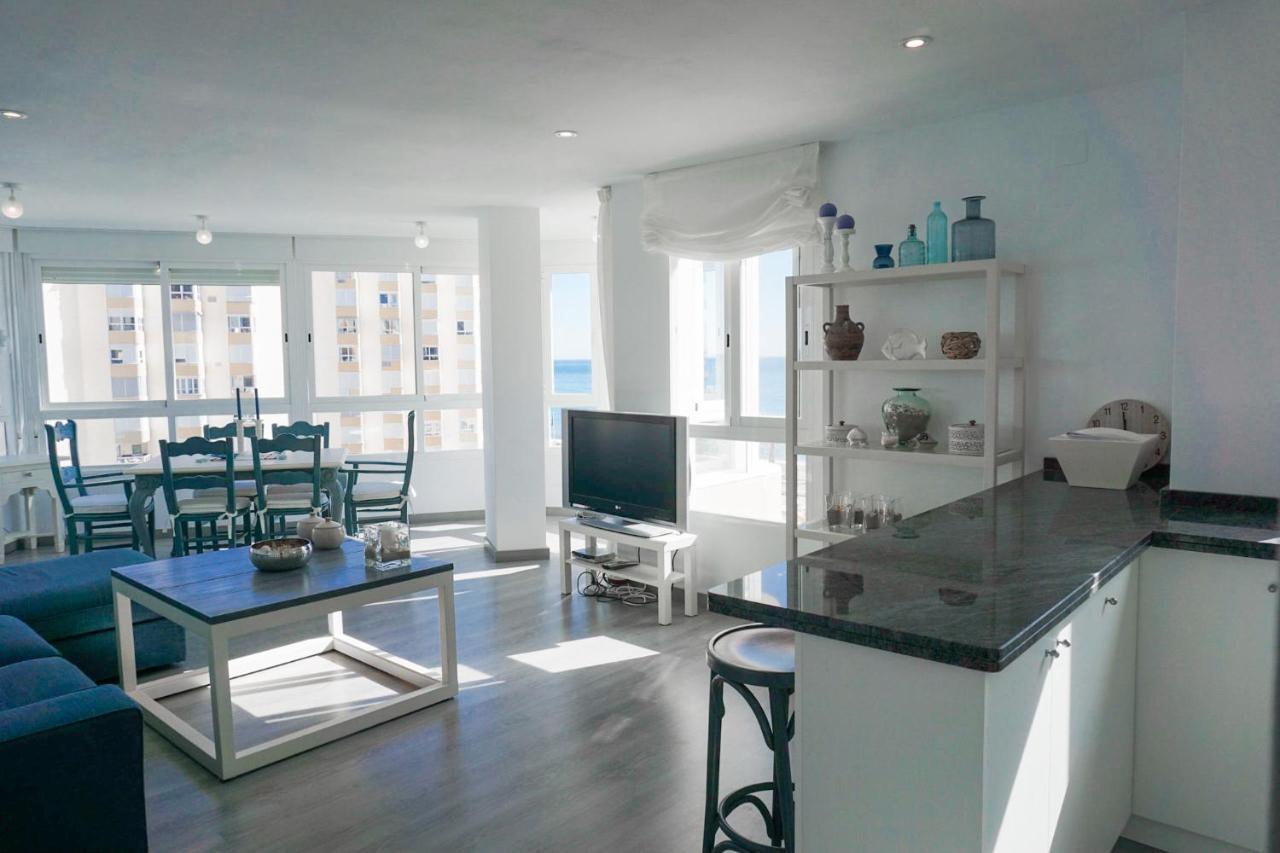 Wintowinrentals Amazing Apartment With Sea View Малага Экстерьер фото