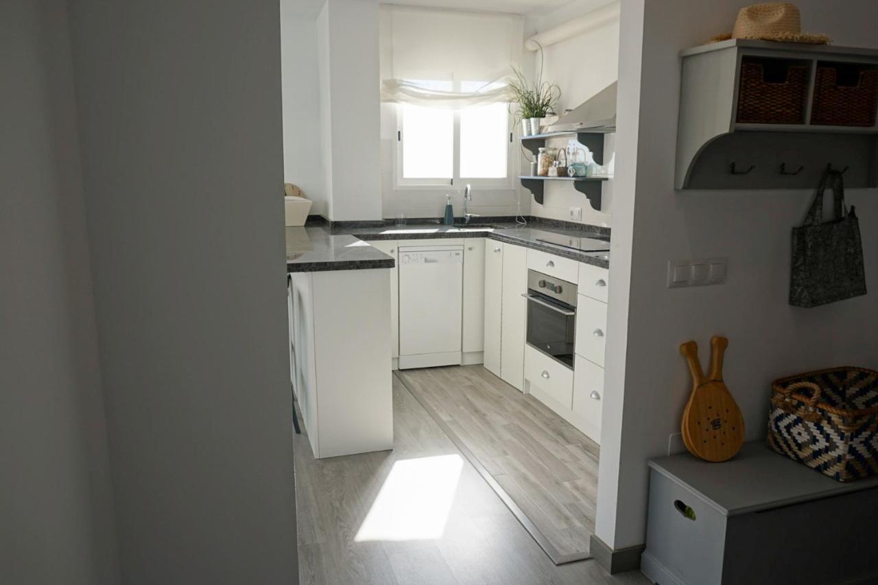 Wintowinrentals Amazing Apartment With Sea View Малага Экстерьер фото